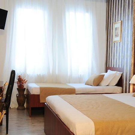 Hotel Royal Üsküp Oda fotoğraf